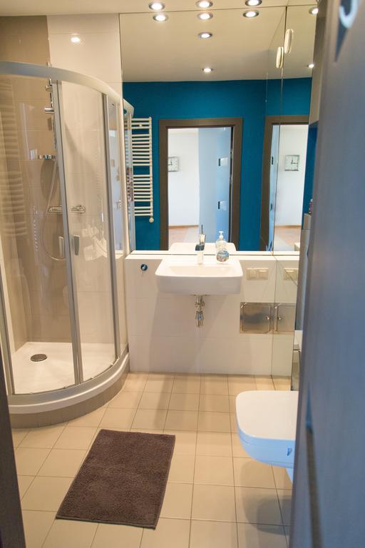 Modern Apartment In City Center Cracovia Exterior foto
