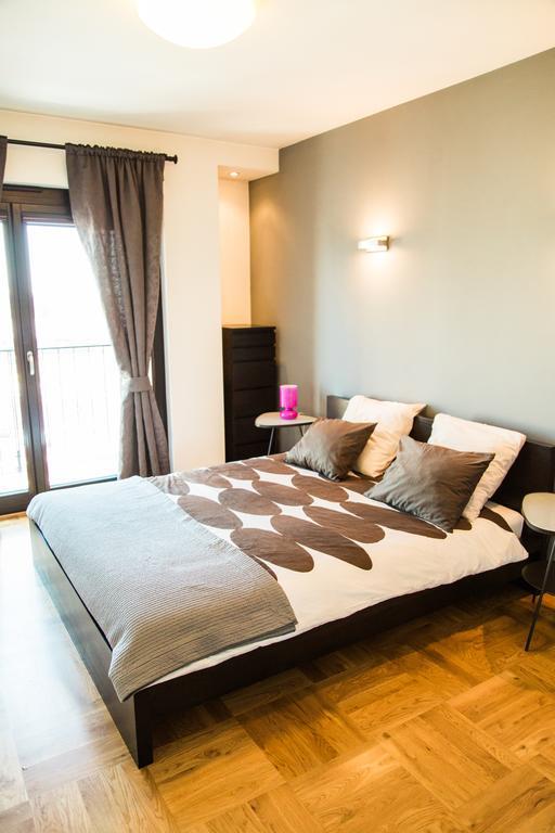 Modern Apartment In City Center Cracovia Exterior foto