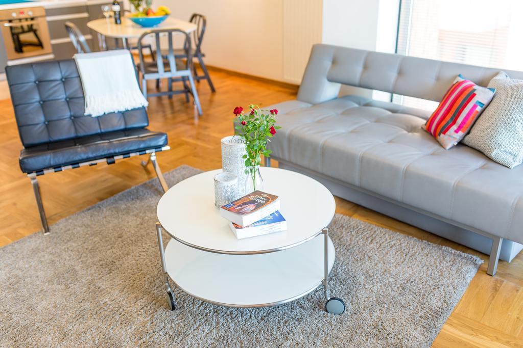 Modern Apartment In City Center Cracovia Exterior foto